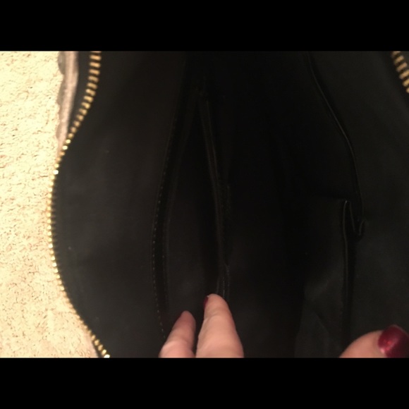 Purse new with tag black with gold - Picture 3 of 5